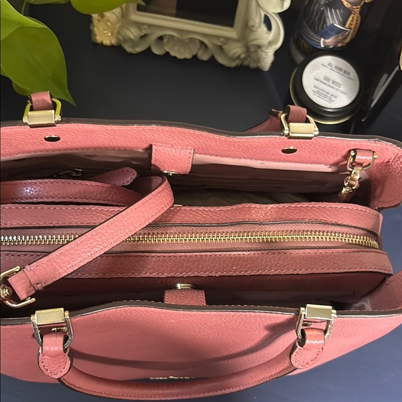 Kate Spade Leila Pebbled Leather in Pomegranat - Picture 3 of 13